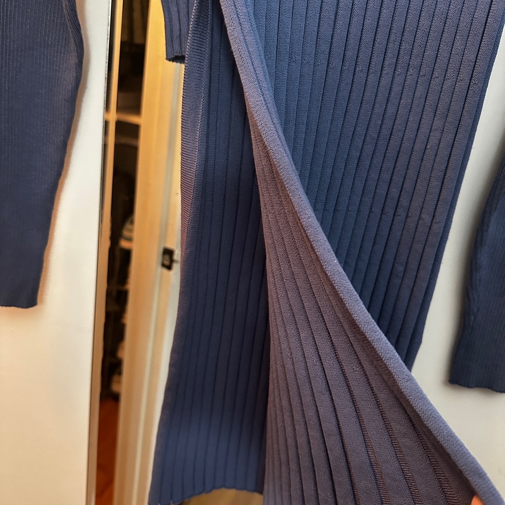 SOLD Amazon Blue Ribbed Skirt Set - Picture 4 of 6